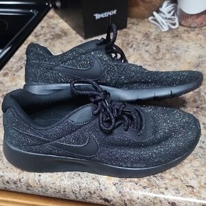 Nike Men's Black Multicolor Athletic Shoes